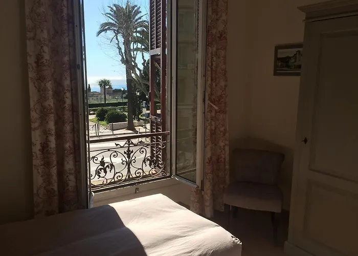 La Regence מלון *