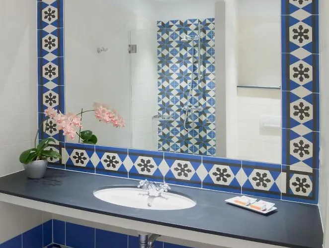 La Regence * וילפראנש-סור-מר